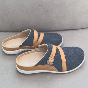 Spenco Ashton wool slides sz 9.5